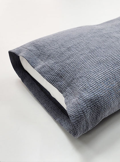 Cylindrical daily pillow cover to be worn (cotton pigment washing)